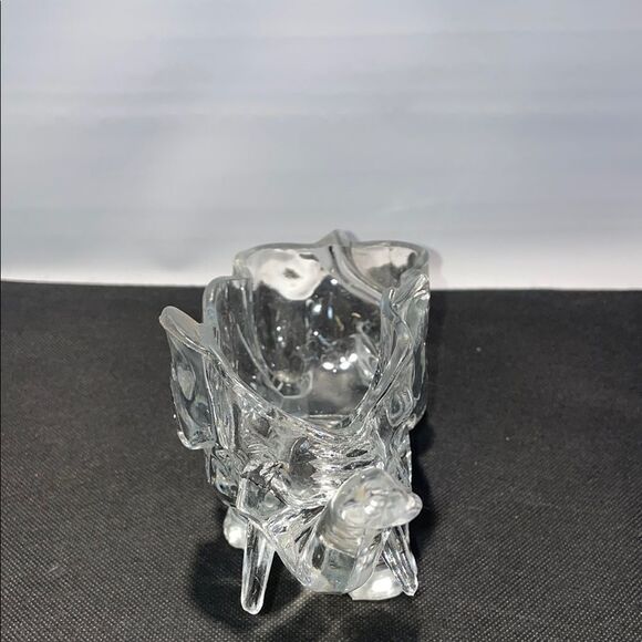 Elegant Glass Elephant Figurine - Picture 4 of 9